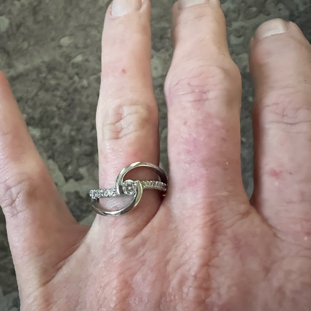 Sterling Silver Swirl Crystals Ring. Size 6. Excellent Condition